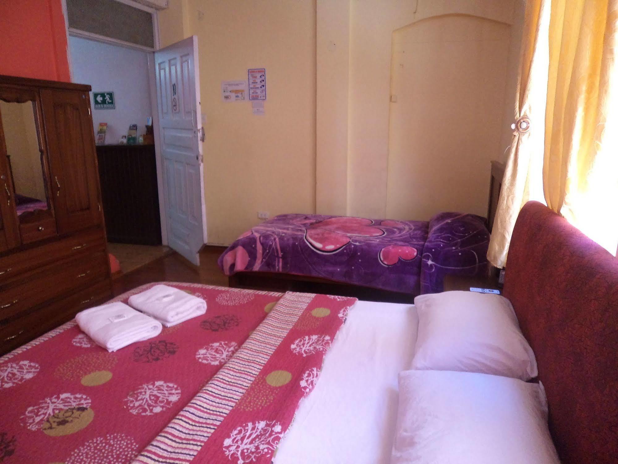Hostal Imperial Quito Exteriör bild